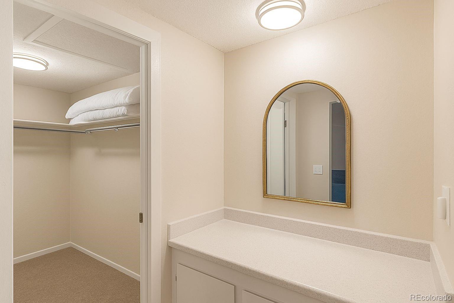 4262 East Maplewood Way Centennial, CO 80121 - Photo 7 of 32