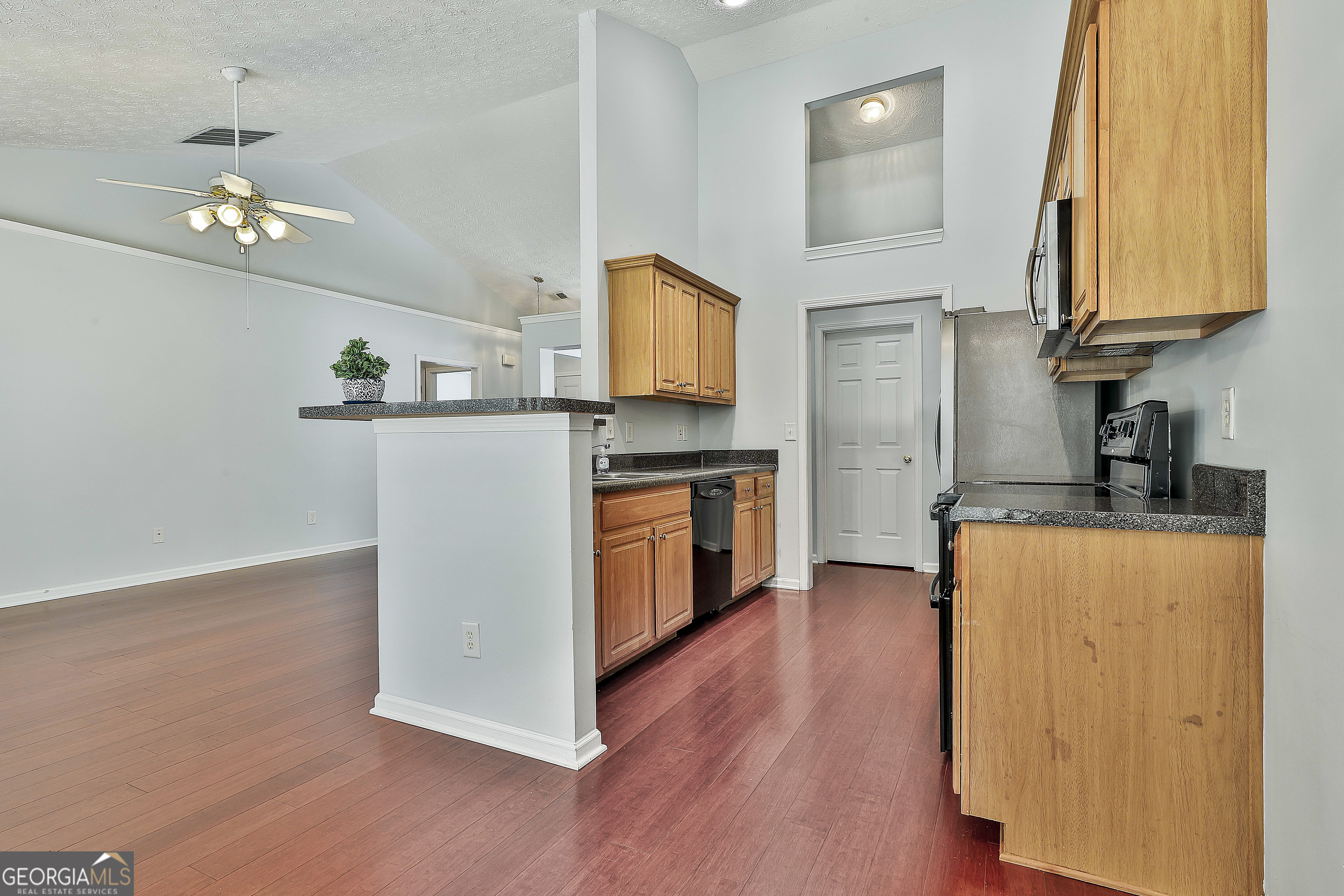 14 Tillbrook Trail Newnan, GA 30265 - Photo 11 of 27