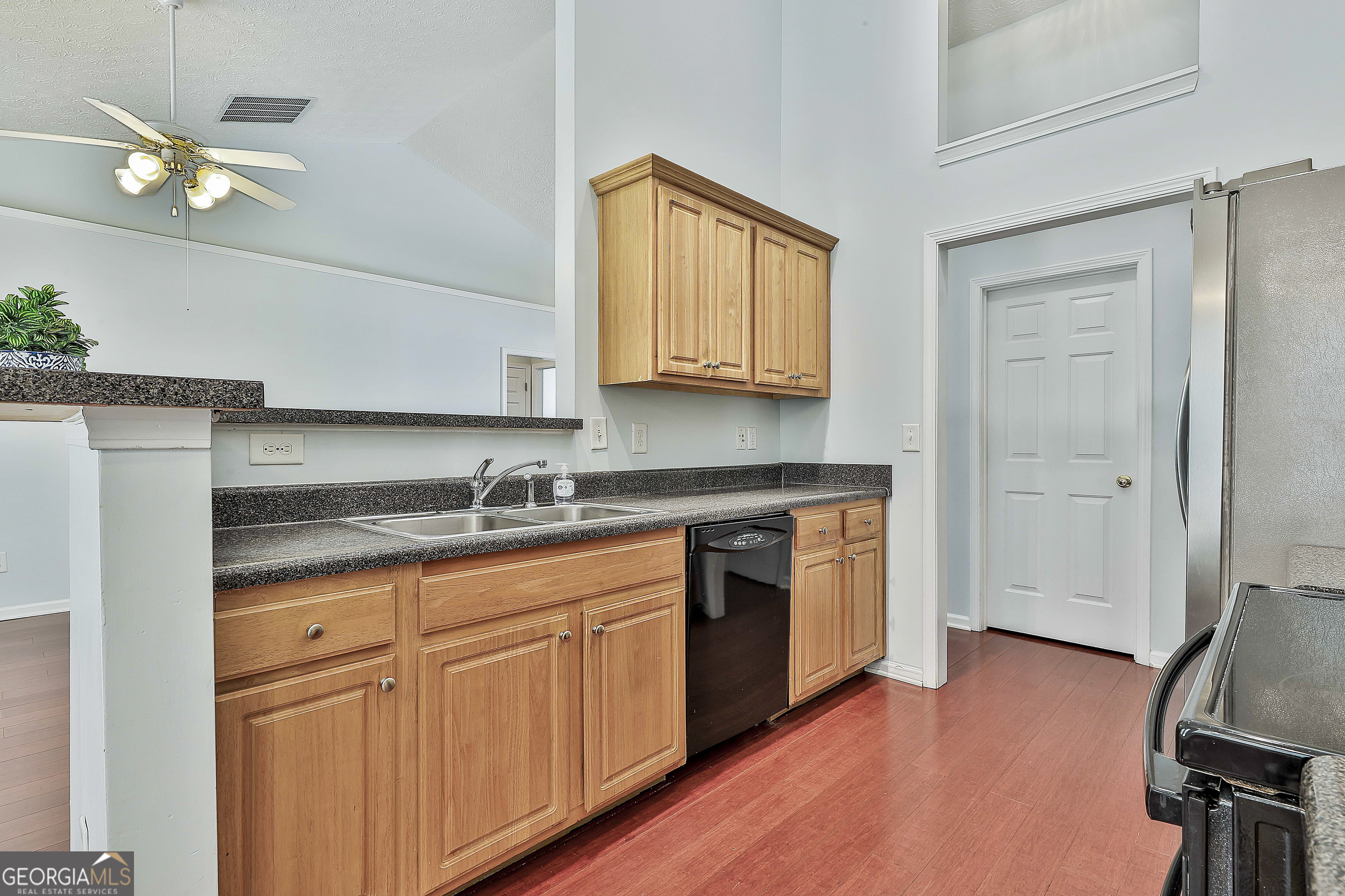 14 Tillbrook Trail Newnan, GA 30265 - Photo 13 of 27