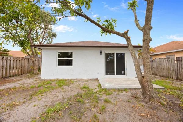 $2,450 | 5664 Boynton Crescent, Boynton Beach, FL 33437