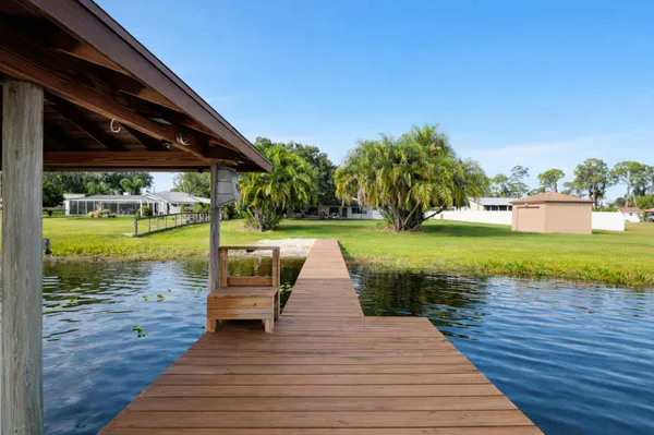 $525,000 | 680 Memorial Drive, Sebring, FL 33870