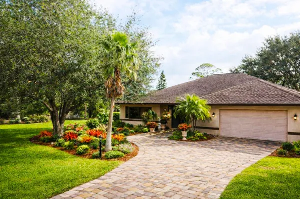 $525,000 | 680 Memorial Drive, Sebring, FL 33870