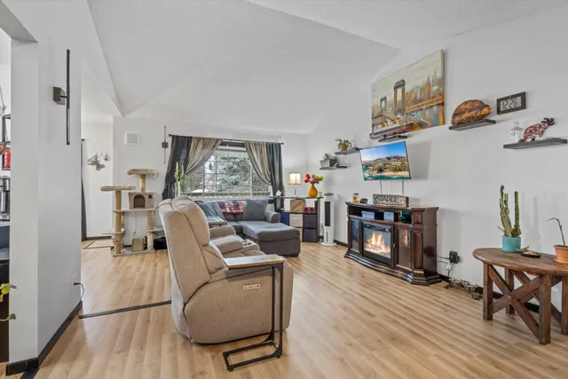 $195,900 | 4040 Maureen Drive Northeast, Unit 202, Columbia Heights, MN 55421