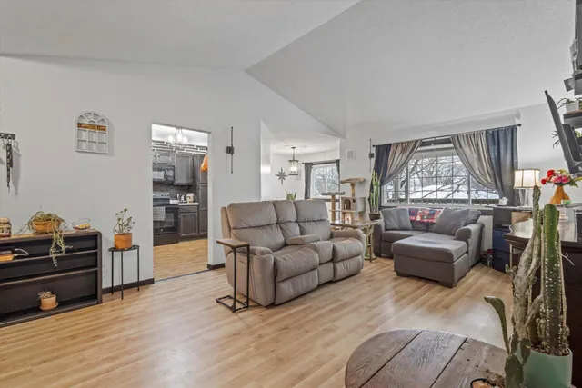 $195,900 | 4040 Maureen Drive Northeast, Unit 202, Columbia Heights, MN 55421