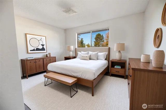 $699,950 | 817 South 28th Court, Renton, WA 98055