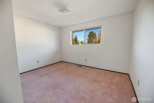 $699,950 | 817 South 28th Court, Renton, WA 98055