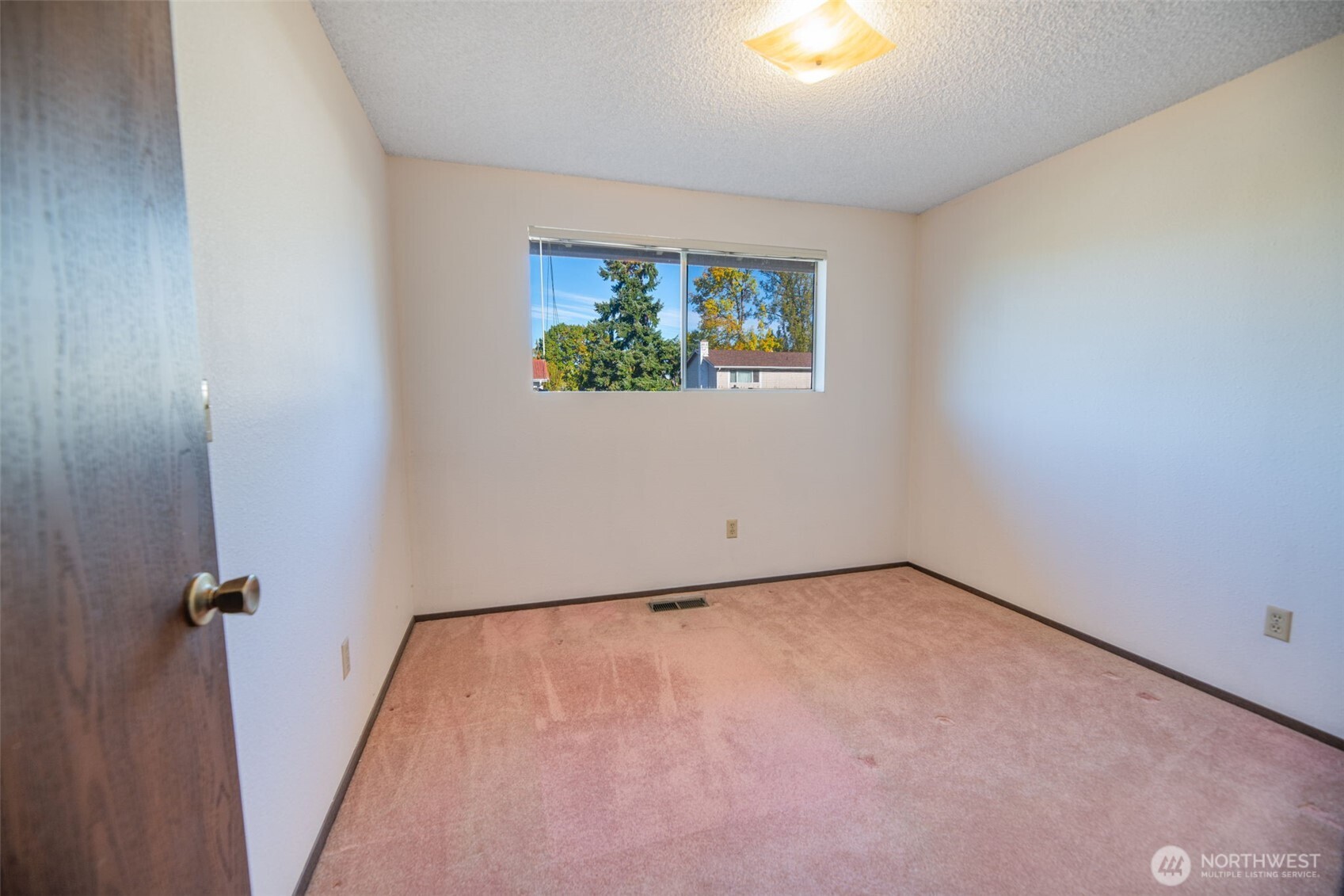 817 South 28th Court Renton, WA 98055 - Photo 19 of 40