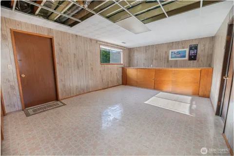 a view of a storage & utility room