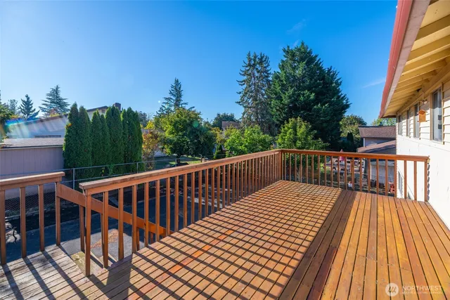 $699,950 | 817 South 28th Court, Renton, WA 98055