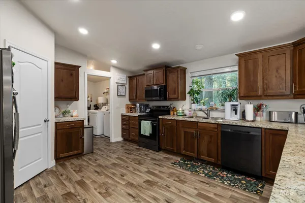 $449,900 | 17 Mountain Meadow Way, Boise, ID 83716