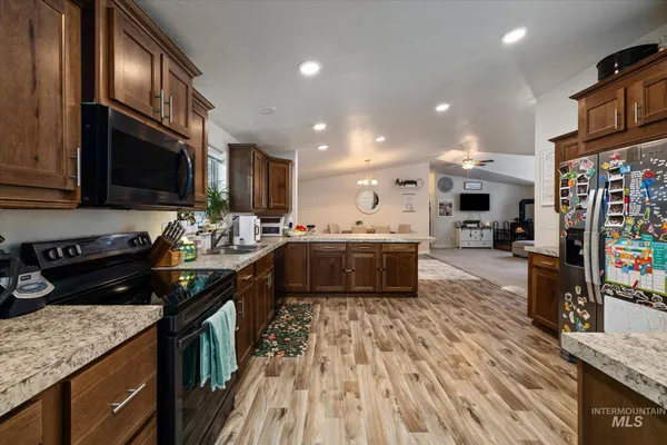 $449,900 | 17 Mountain Meadow Way, Boise, ID 83716