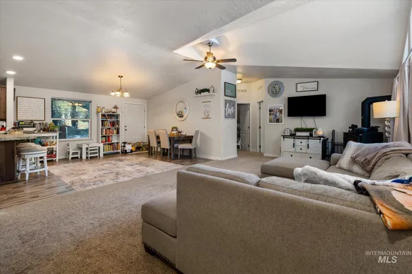 $449,900 | 17 Mountain Meadow Way, Boise, ID 83716