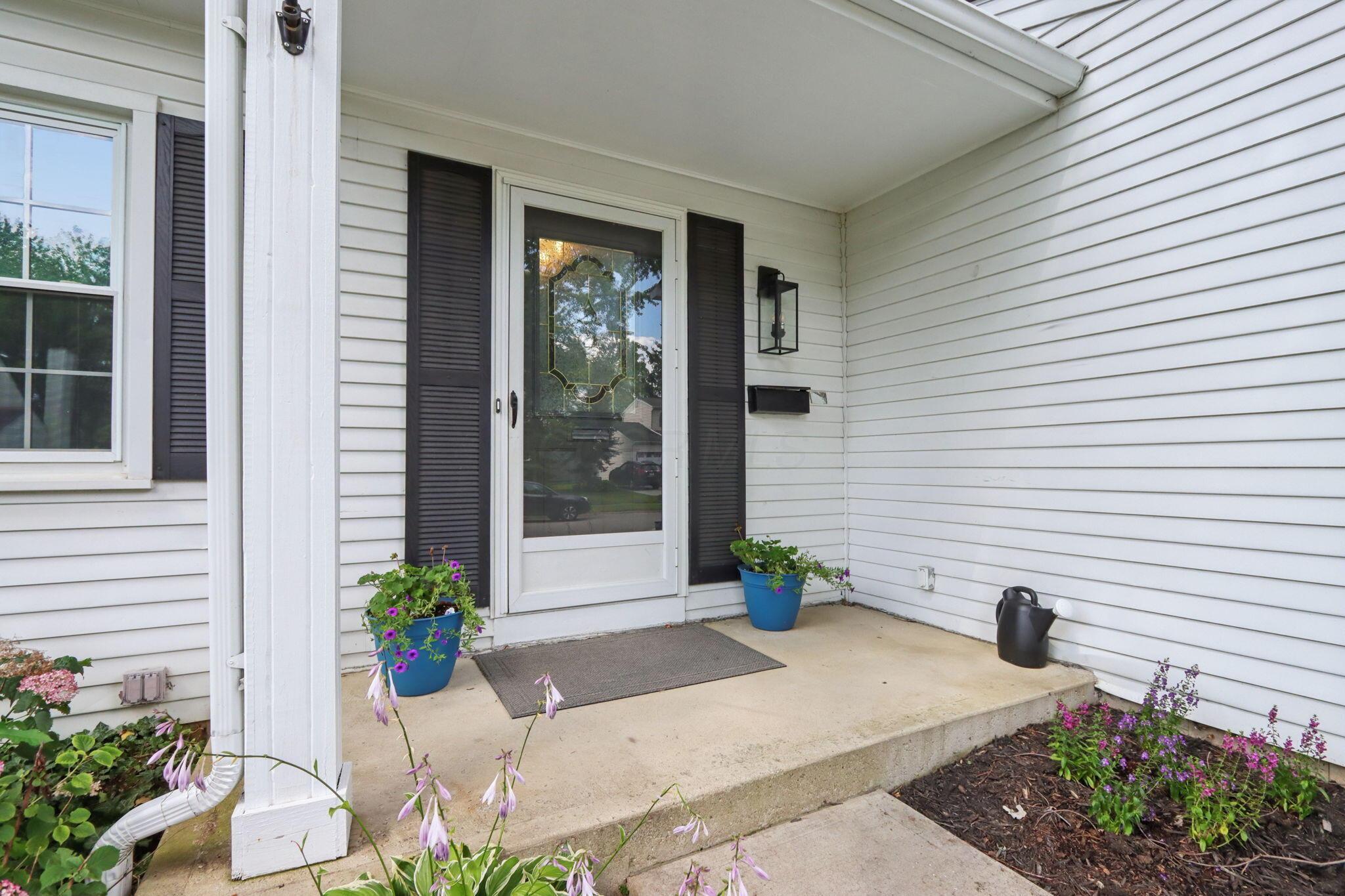 174 Drakewood Road Westerville, OH 43081 - Photo 4 of 40 4-web-or-mls-174-drakewood-rd