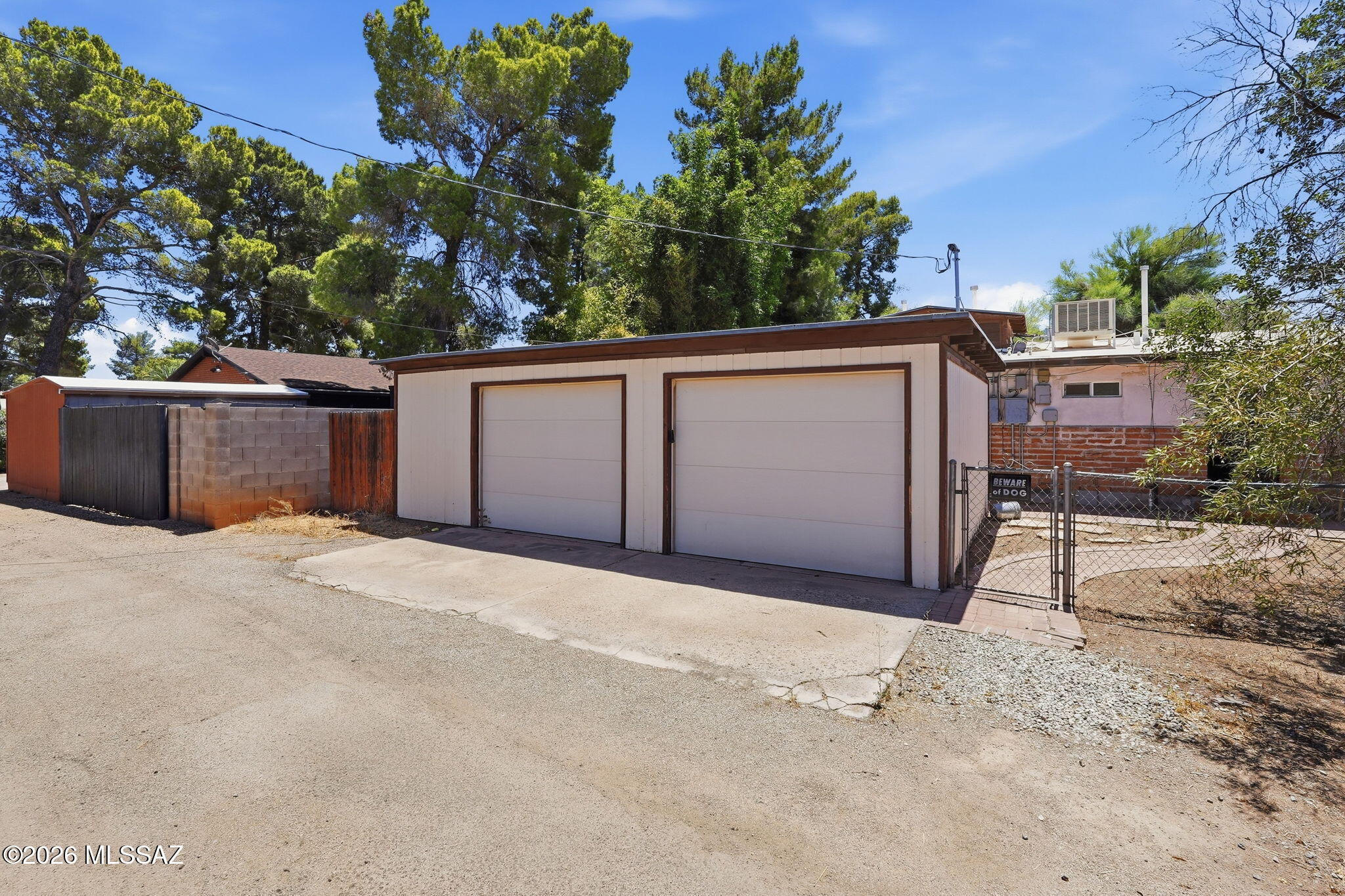 2721 East Fort Lowell Road Tucson, AZ 85716 - Photo 28 of 28 a view of a backyard