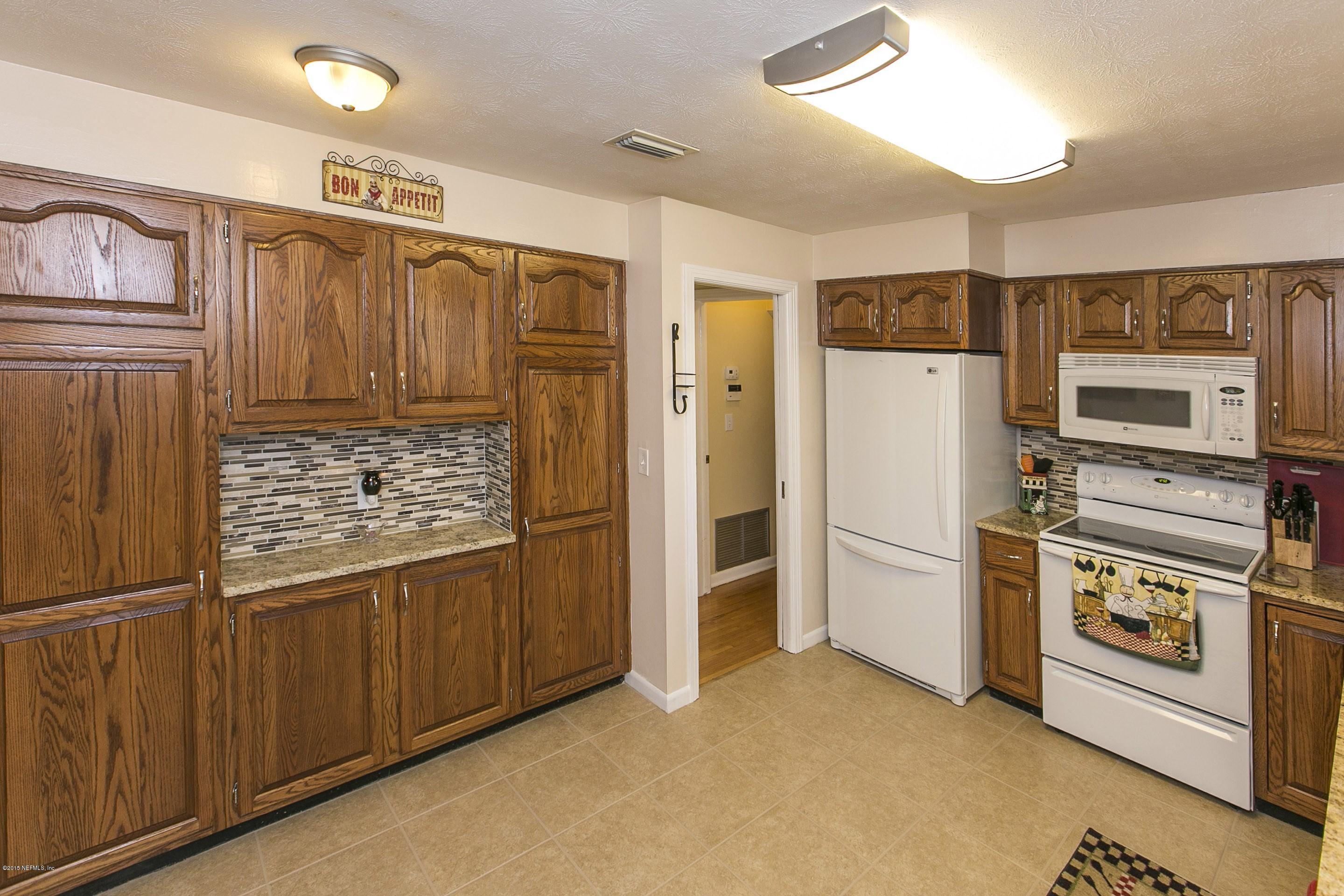 1905 Samontee Road Jacksonville, FL 32211 - Photo 3 of 19 Kitchen (1)