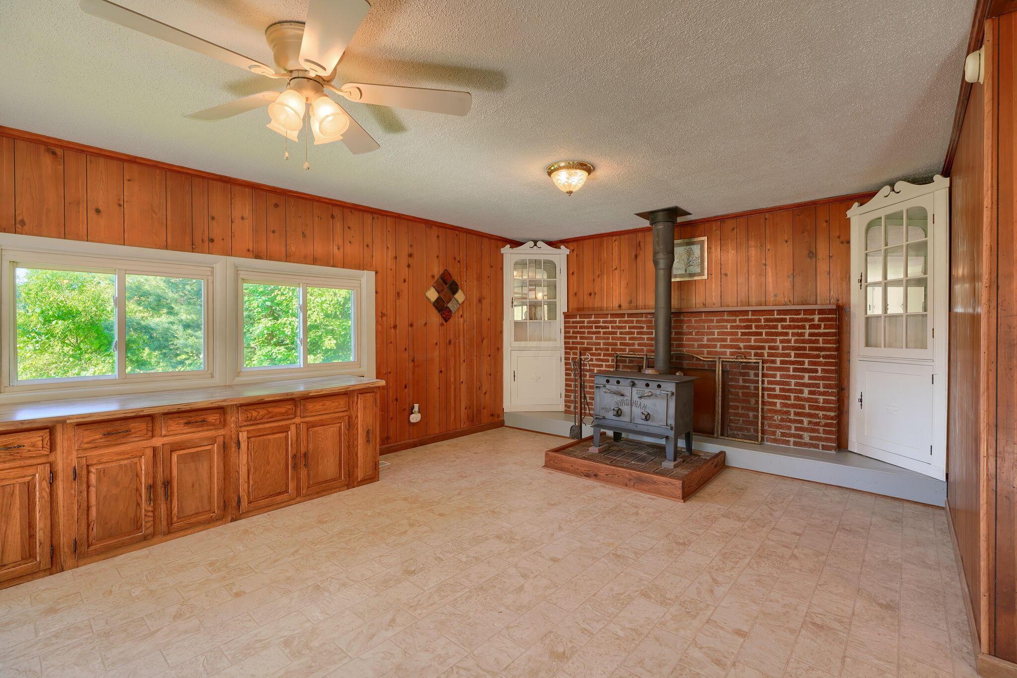 37701 Maysville-Greendale Road Logan, OH 43138 - Photo 24 of 60 37701 Maysville-Greendale Rd (23)