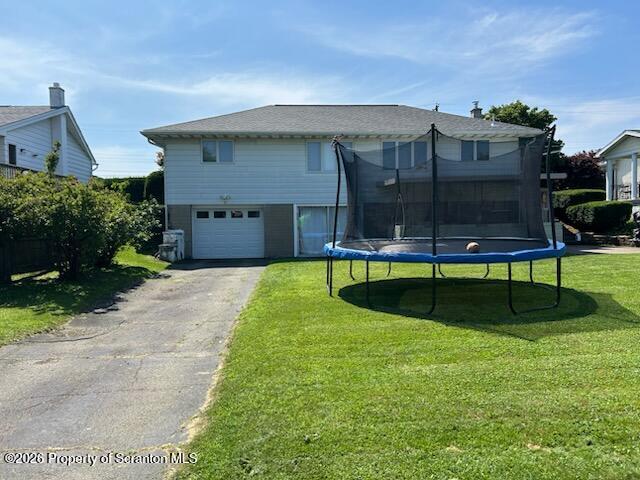 3904 Winfield Avenue Moosic, PA 18507 - Photo 27 of 28 Garage