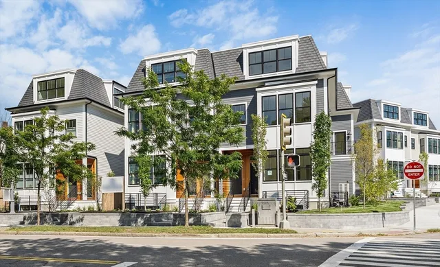 $1,549,900 | 327 Alewife Brook Parkway, Unit A, Somerville, MA 02144