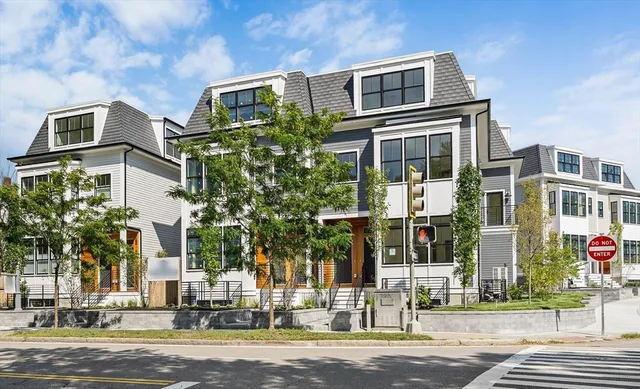 $1,649,900 | 327 Alewife Brook Parkway, Unit A, Somerville, MA 02144