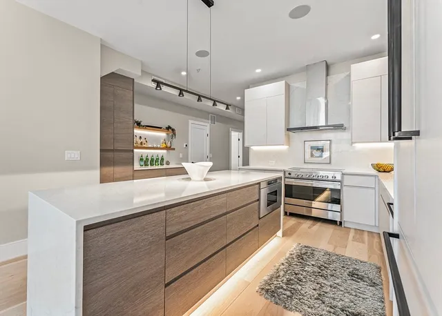 $1,649,900 | 327 Alewife Brook Parkway, Unit A, Somerville, MA 02144