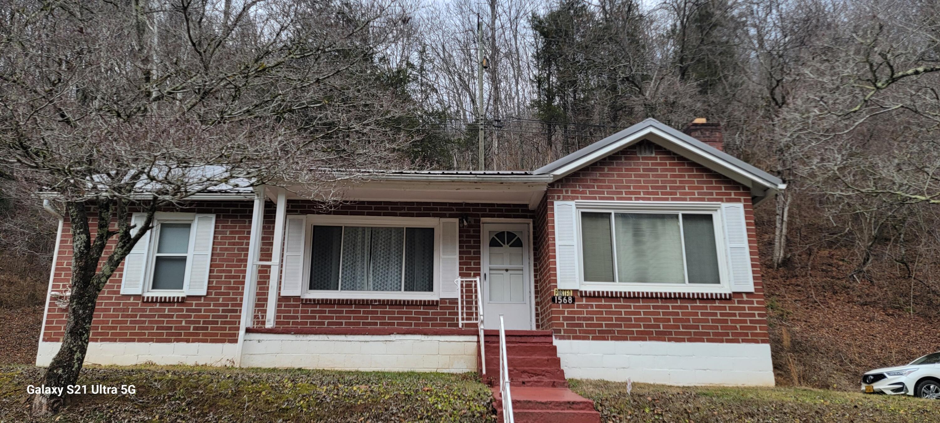 1568 Fairview Road Duffield, VA 24244 - Photo 1 of 27 1000007580