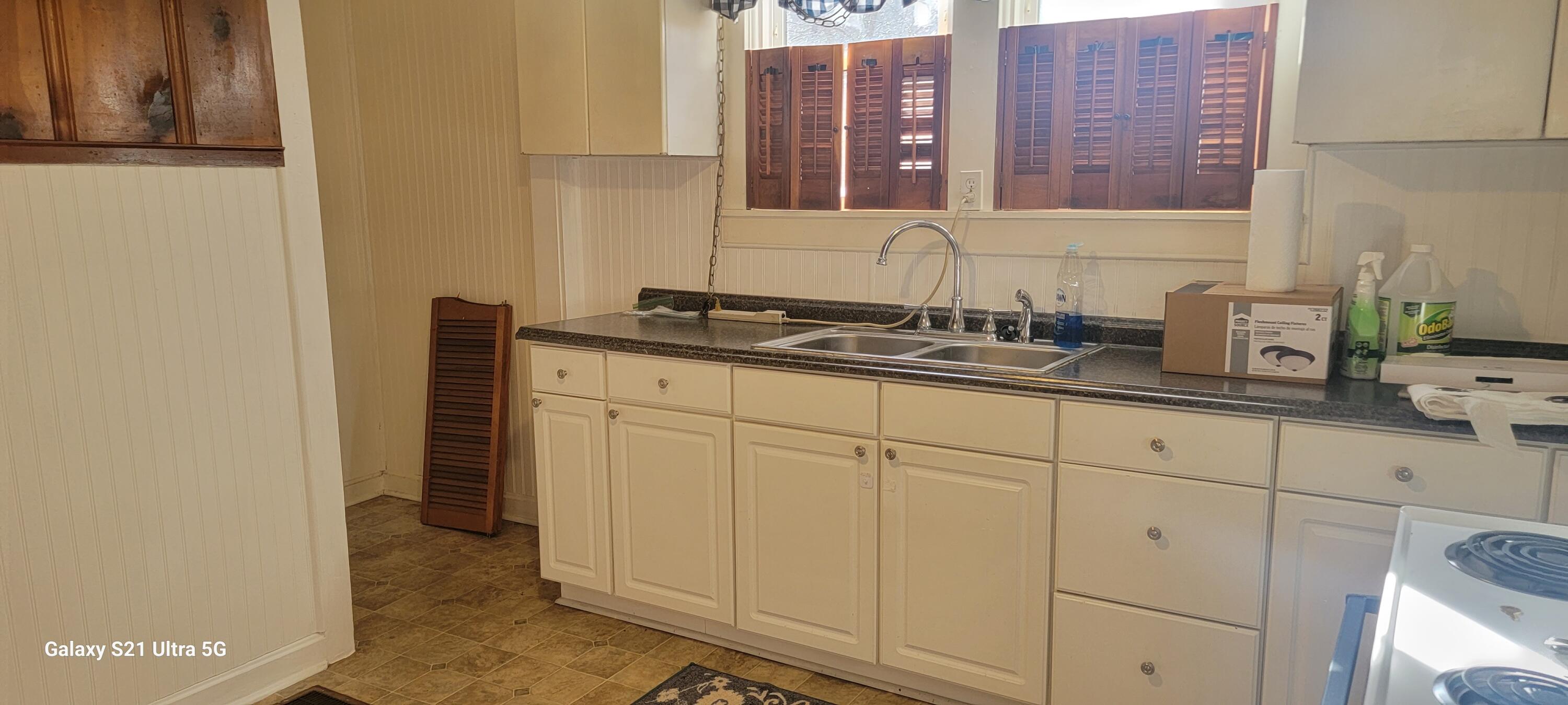 1568 Fairview Road Duffield, VA 24244 - Photo 15 of 27 20231203_142940