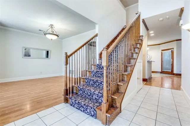a view of entryway with stairs