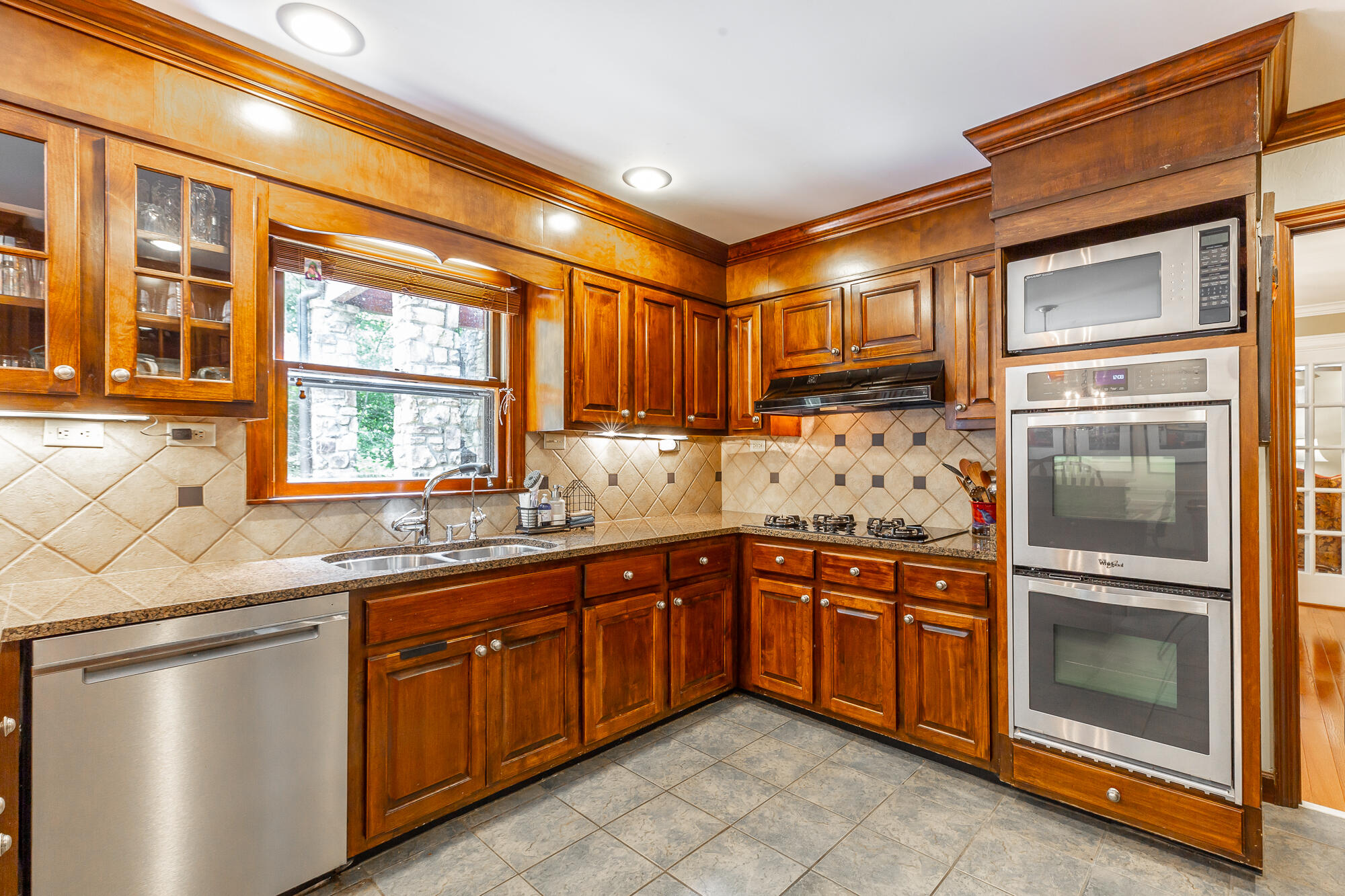 5105 Chestnut Avenue Signal Mountain, TN 37377 - Photo 20 of 50 5105 Chestnut Avenue HD-47