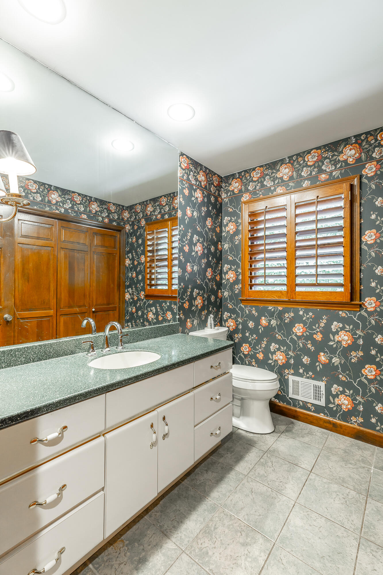 5105 Chestnut Avenue Signal Mountain, TN 37377 - Photo 27 of 50 5105 Chestnut Avenue HD-66