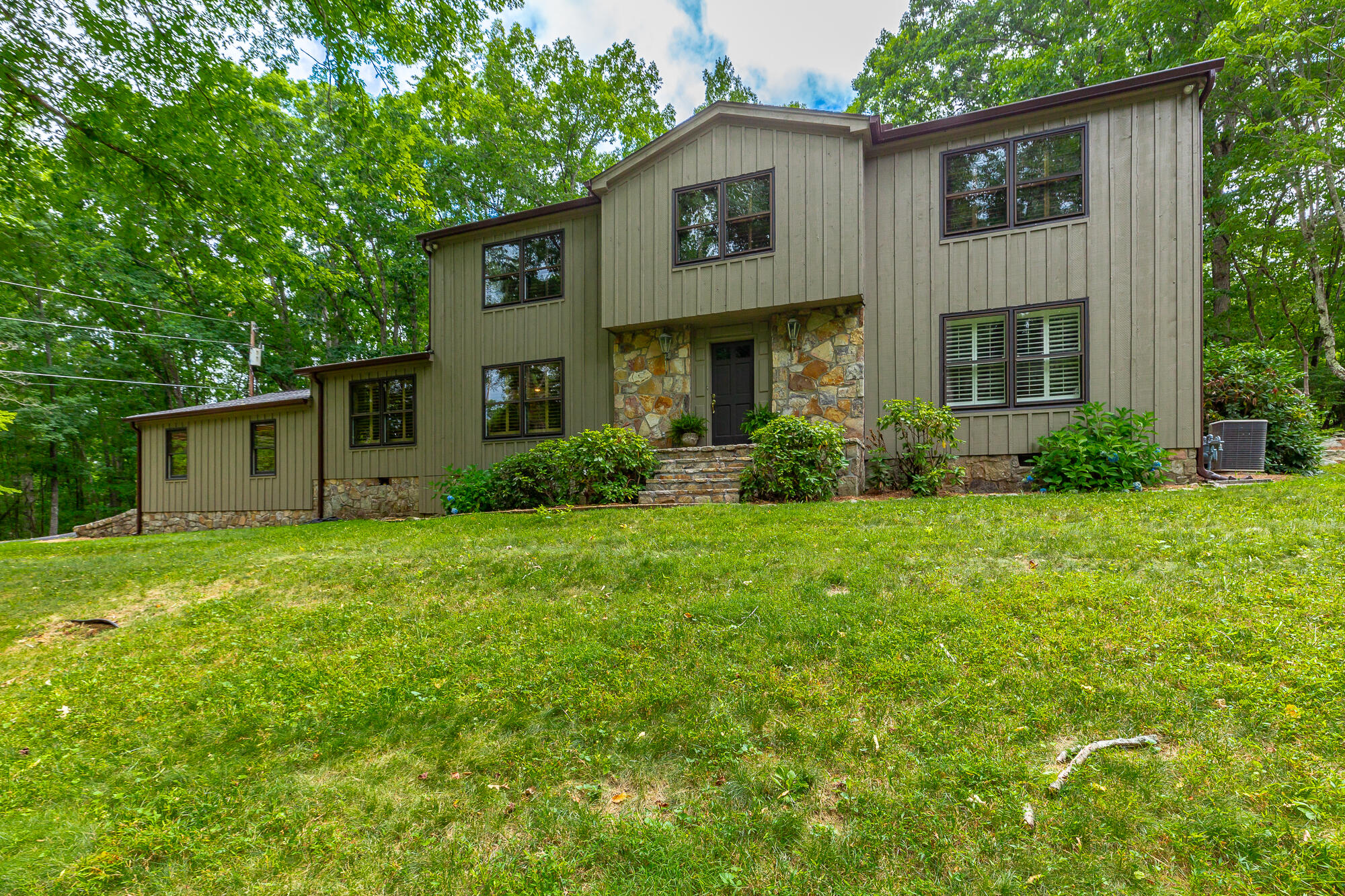 5105 Chestnut Avenue Signal Mountain, TN 37377 - Photo 4 of 50 5105 Chestnut Avenue HD-8