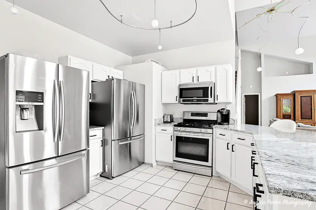 $675,000 | 235 East Grand Avenue, Fox Lake, IL 60020