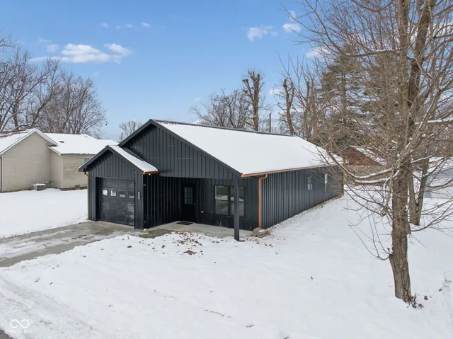 $219,900 | 310 North Desart Street, Brazil, IN 47834