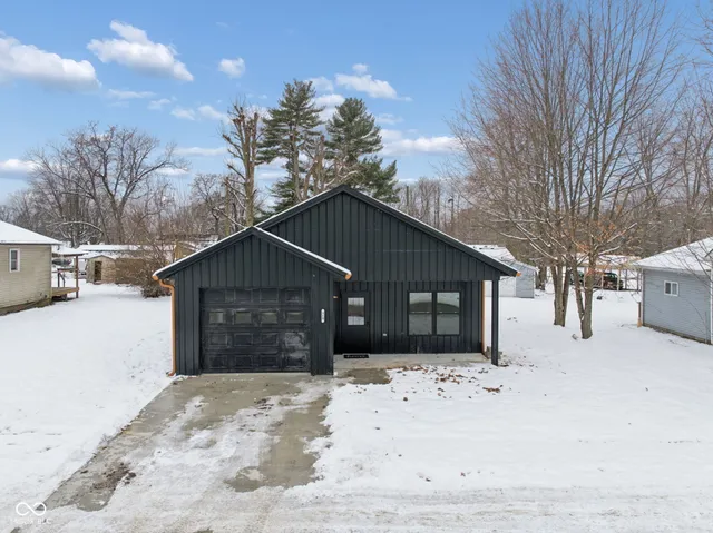 $215,000 | 310 North Desart Street, Brazil, IN 47834