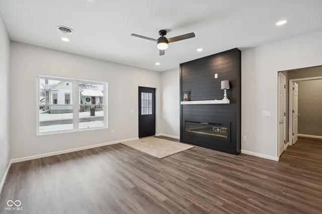 $215,000 | 310 North Desart Street, Brazil, IN 47834