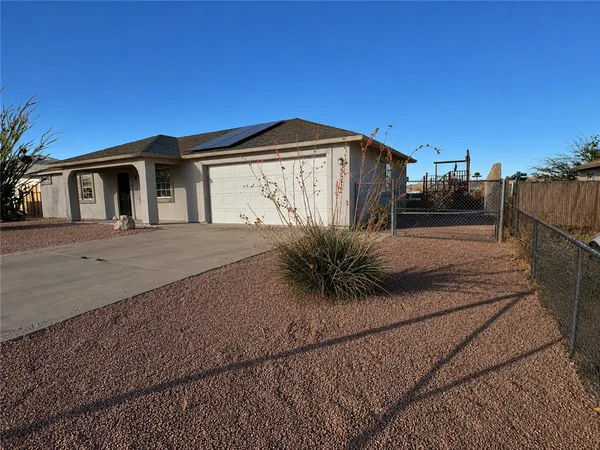 $199,990 | 3225 North Central Street, Kingman, AZ 86401