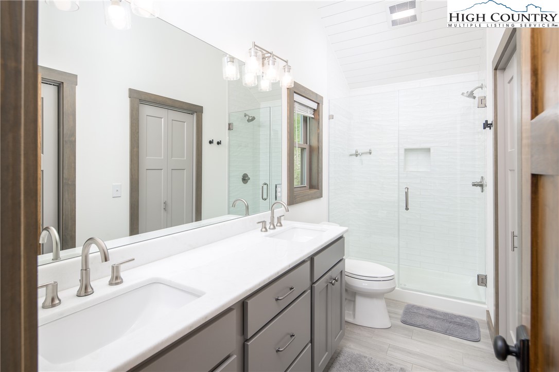 555 Golden Ridge Road Blowing Rock, NC 28605 - Photo 10 of 26 Gallery Image 10