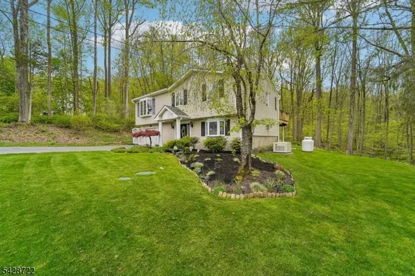 $520,000 | 42 Scenic Drive, Andover, NJ 07821