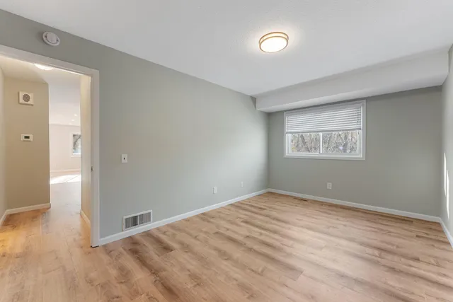 $270,000 | 12318 Oak Leaf Court, Burnsville, MN 55337