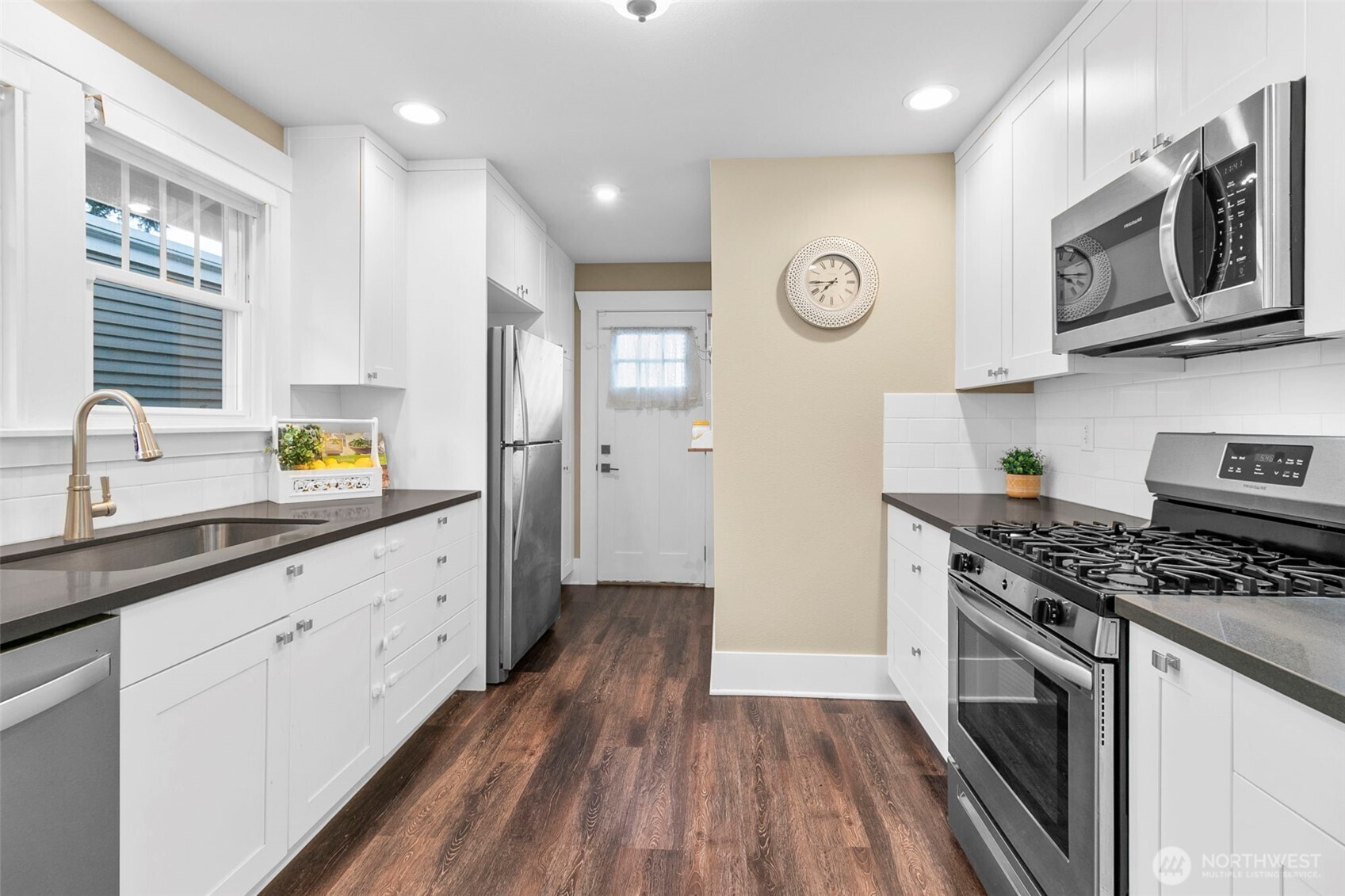 1203 North 2nd Street Renton, WA 98057 - Photo 4 of 12