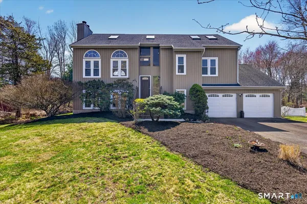 $529,900 | 206 West Todd Street, Hamden, CT 06518