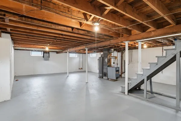 $299,900 | 354 Greenaway Drive, Springfield, MA 01109