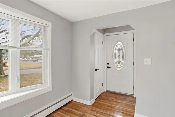 $299,900 | 354 Greenaway Drive, Springfield, MA 01109