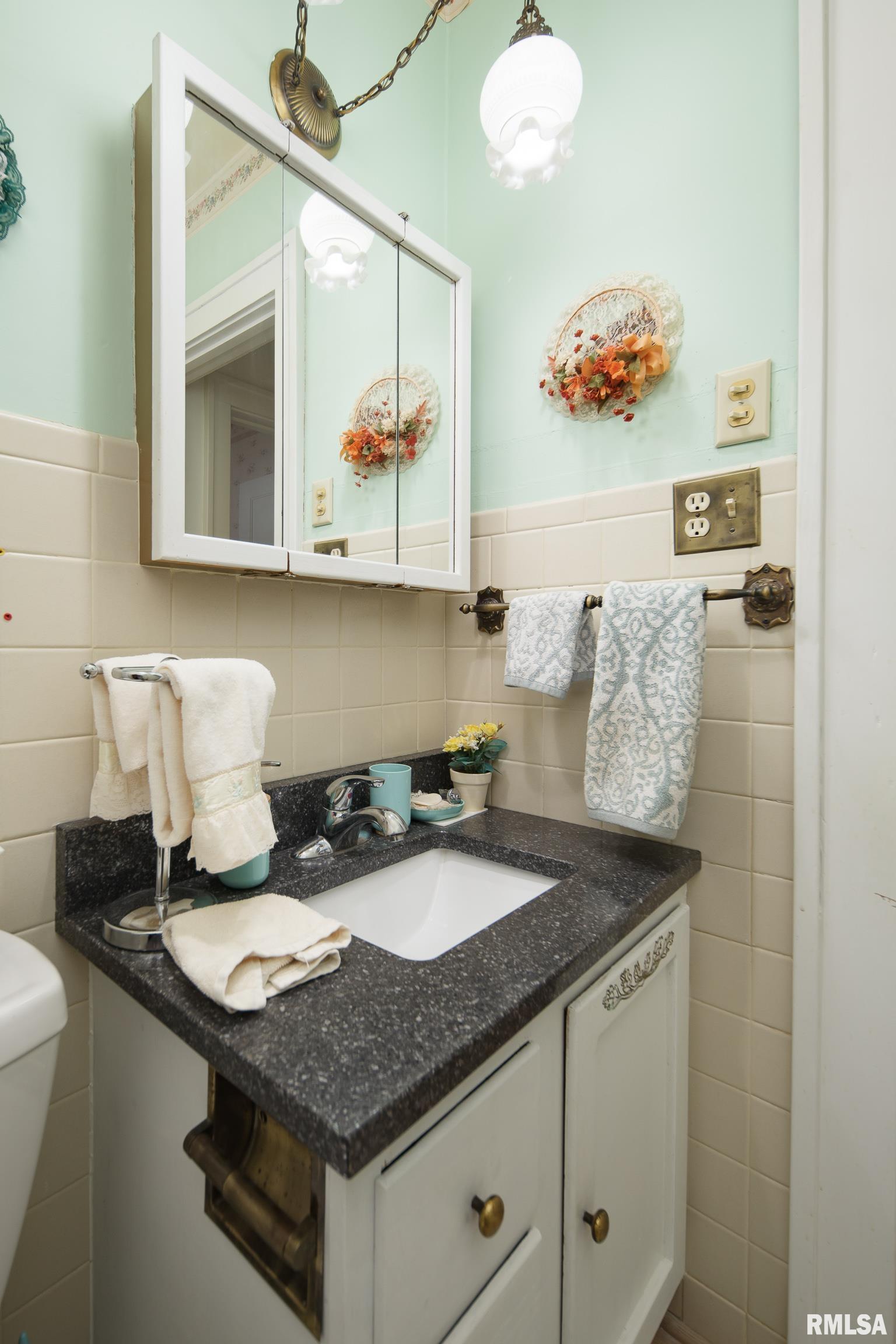 912 24th Street Moline, IL 61265 - Photo 8 of 8 Gallery Image 8
