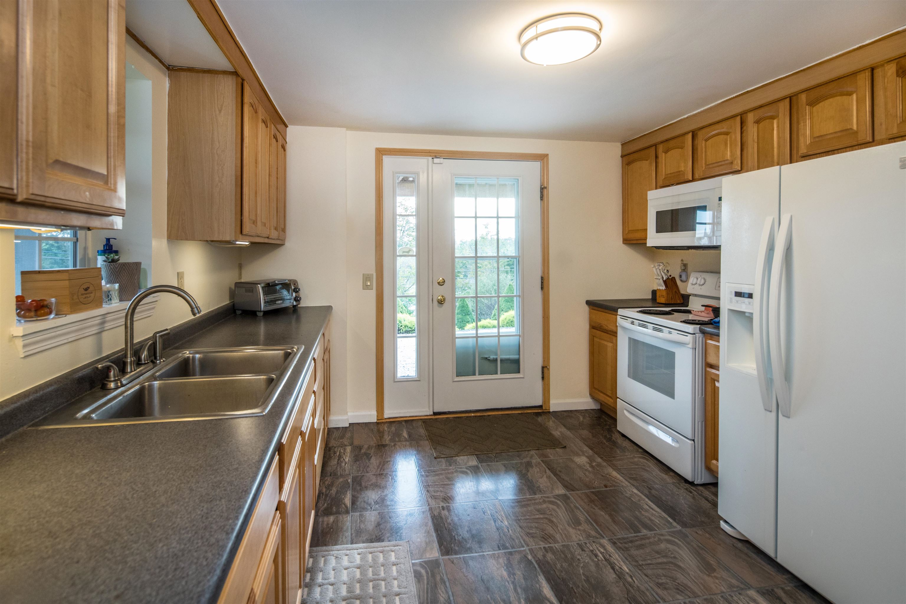 8 Middle Road Chittenden, VT 05763 - Photo 20 of 38
