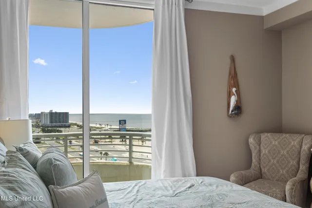 $2,695 | 2060 Beach Boulevard, Unit 707, Biloxi, MS 39531