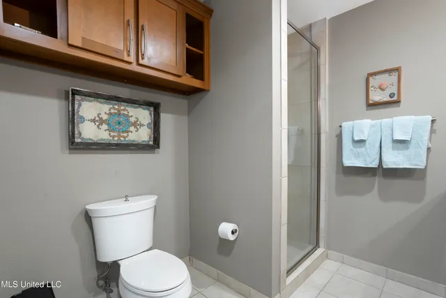 $2,695 | 2060 Beach Boulevard, Unit 707, Biloxi, MS 39531