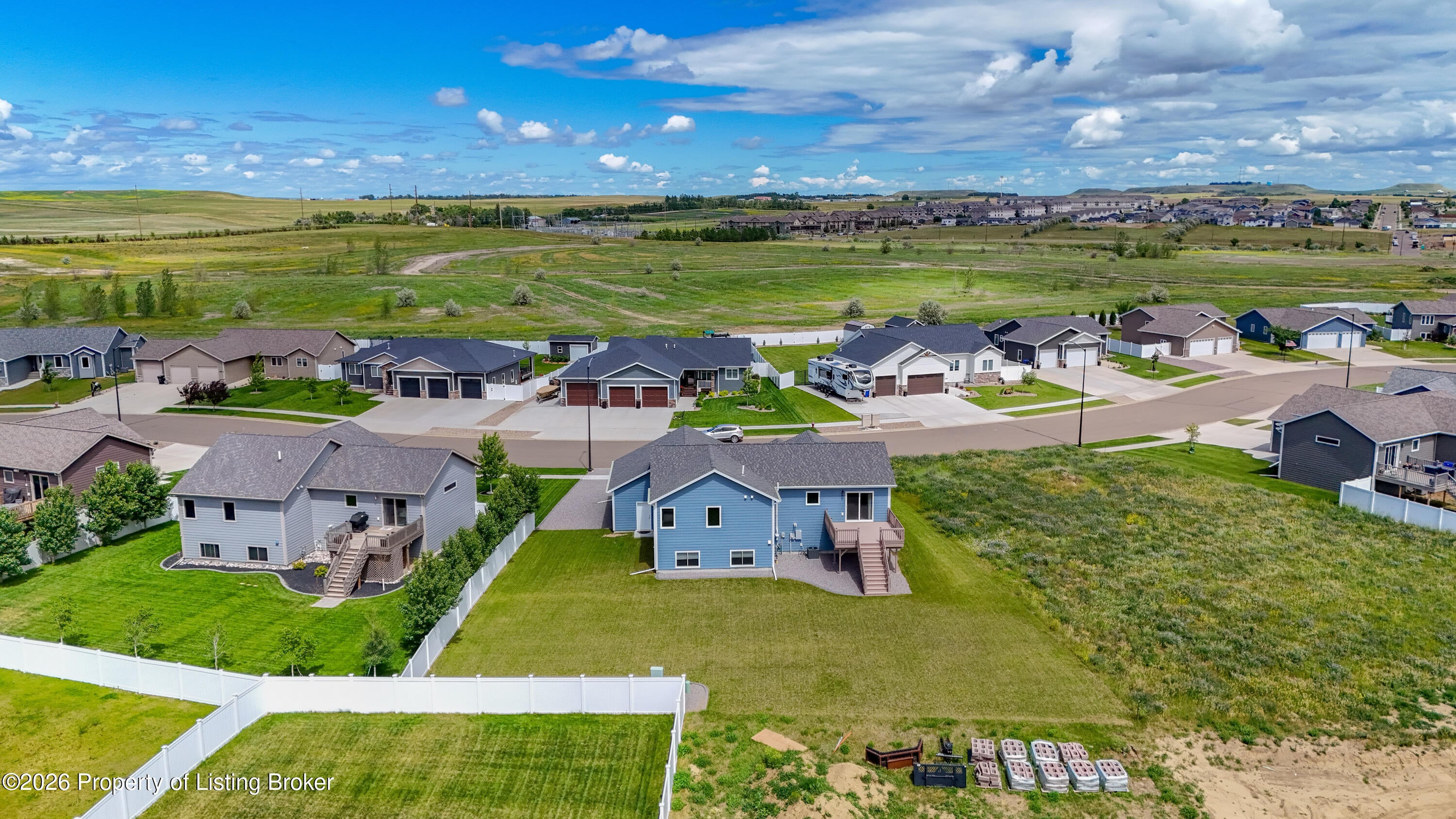 3403 Shamrock Loop Dickinson, ND 58601 - Photo 36 of 42 Gallery Image 36