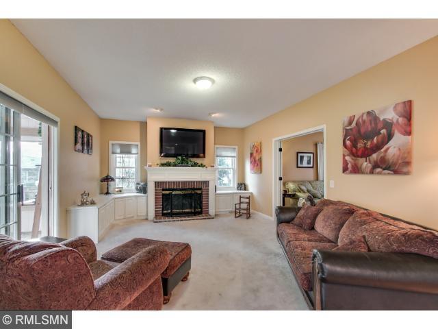 10301 Franlo Road Eden Prairie, MN 55347 - Photo 4 of 18 Gallery Image 4