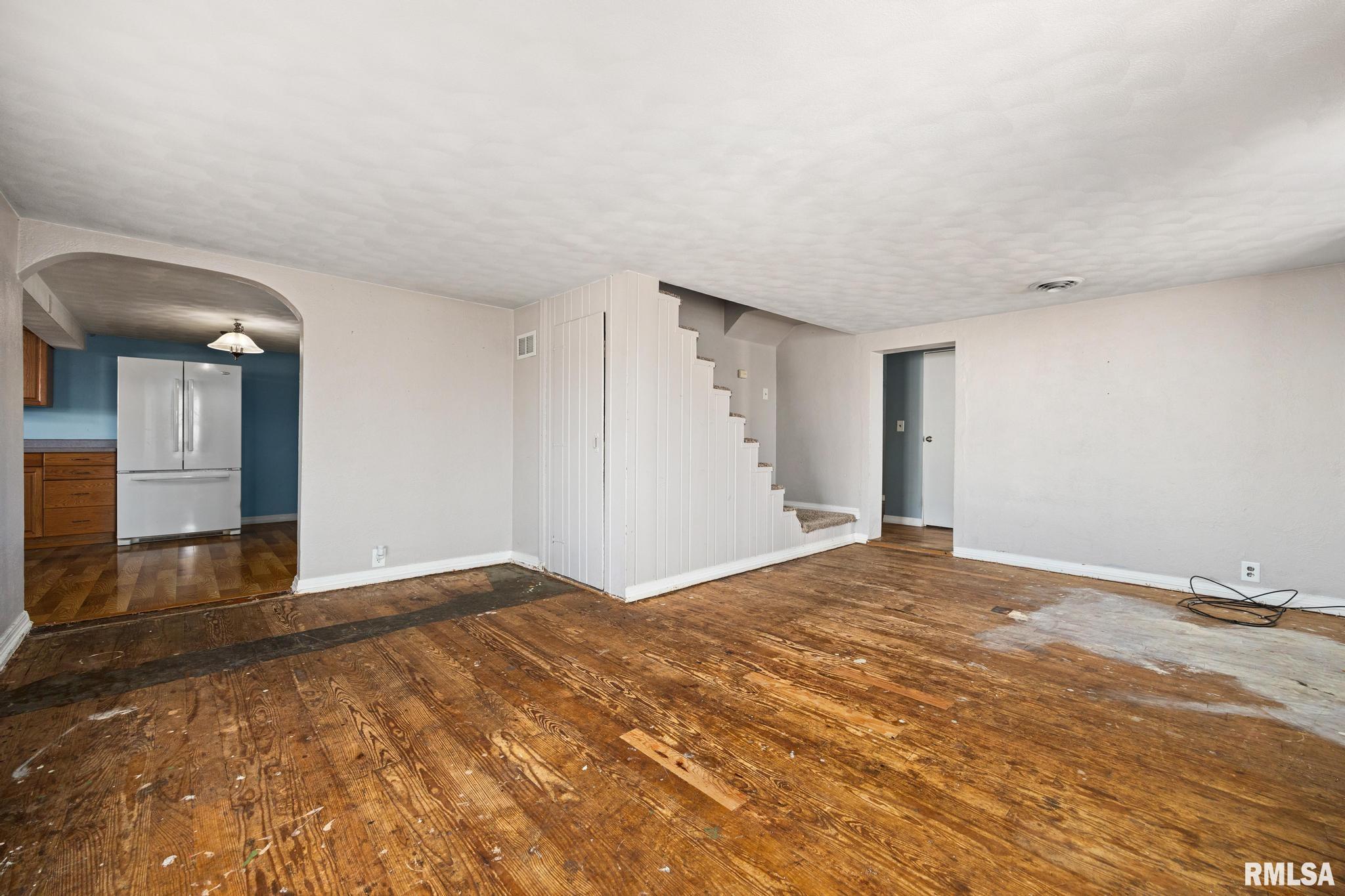 1908 Commonwealth Avenue Pekin, IL 61554 - Photo 11 of 20