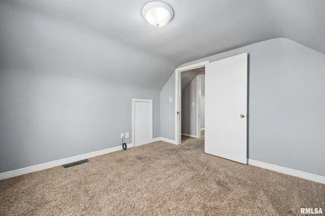 $89,900 | 1908 Commonwealth Avenue, Pekin, IL 61554